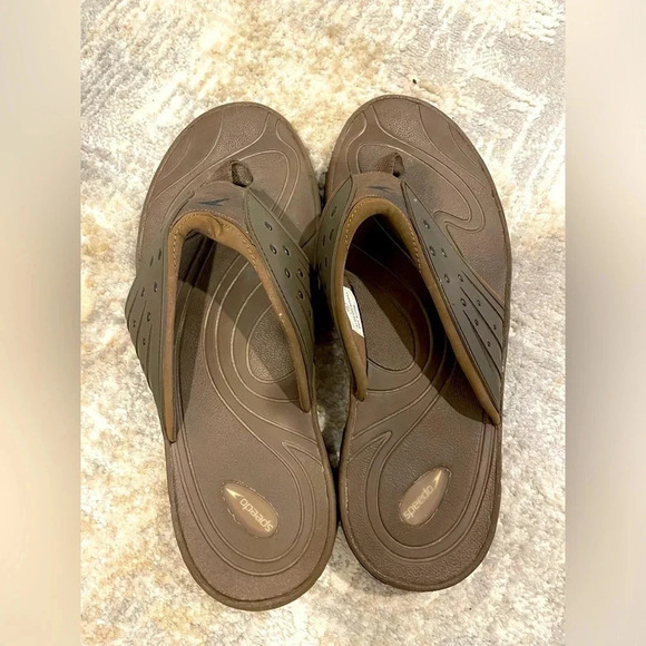 SPEEDO Men's BROWN Flip Flops Sandals Thong Style Size US 10 - Picture 1 of 5